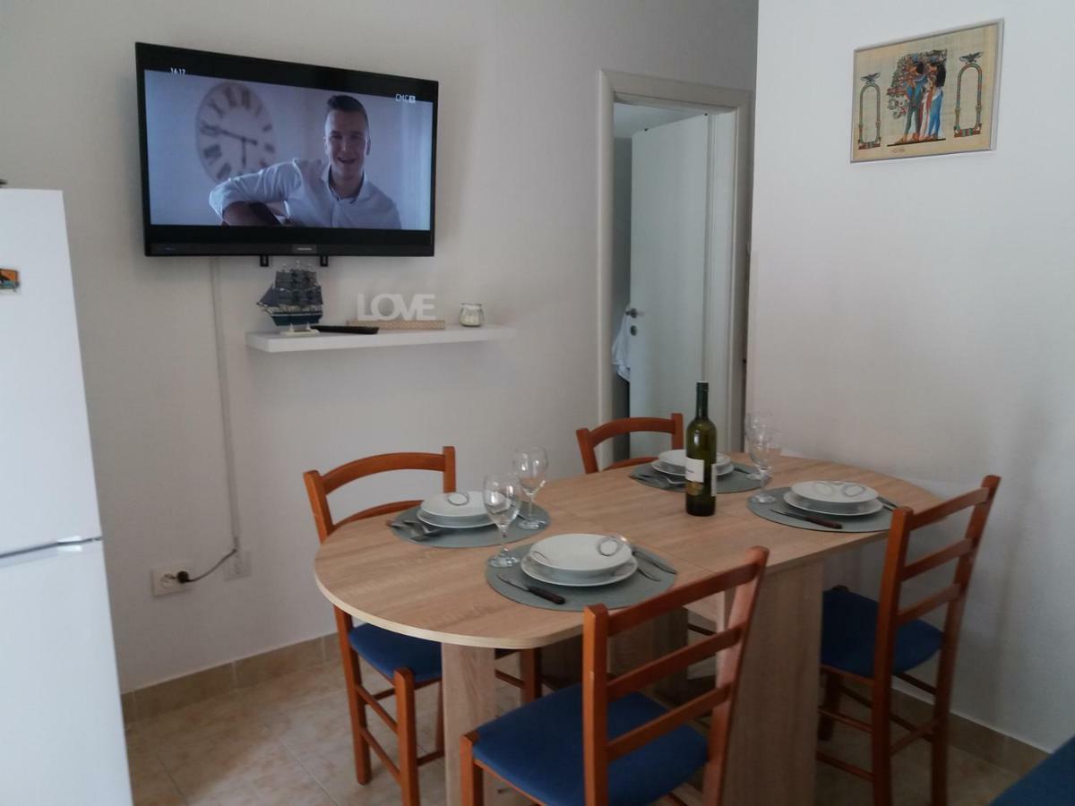 Apartment Fortuna Nečujam Zewnętrze zdjęcie